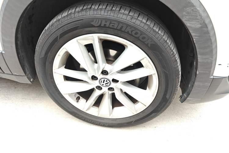 Used Volkswagen T-Cross 2020 1.5L Automatic Comfort Edition Right Front Wheel Hub