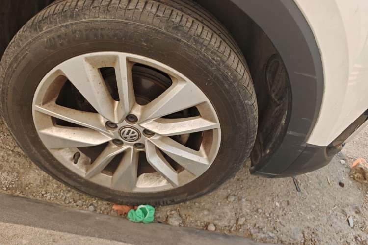 Used Volkswagen T-Cross 2020 1.5L Automatic Comfort Edition Right Front Wheel Hub