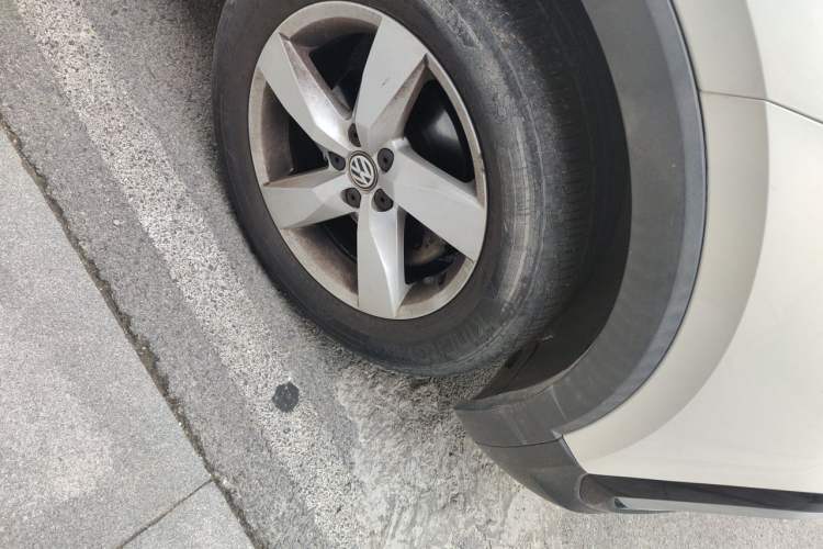 Used Volkswagen T-Cross 2020 1.5L Automatic Fashion Edition Right Front Wheel Hub