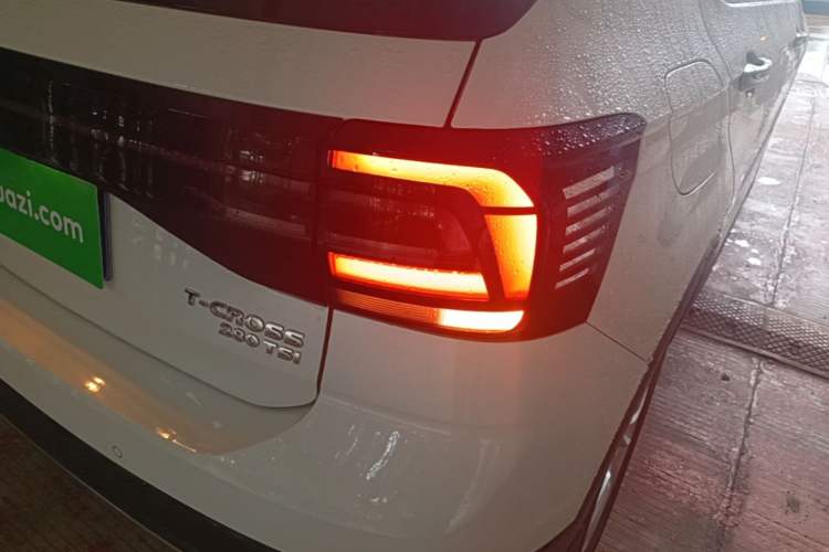 Used Volkswagen T-Cross 2020 280TSI DSG Comfort Edition Right Rear Taillight
