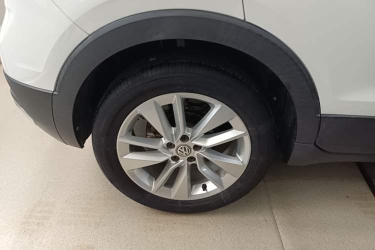 Used Volkswagen T-Cross 2020 280TSI DSG Comfort Edition Right Rear Wheel Hub