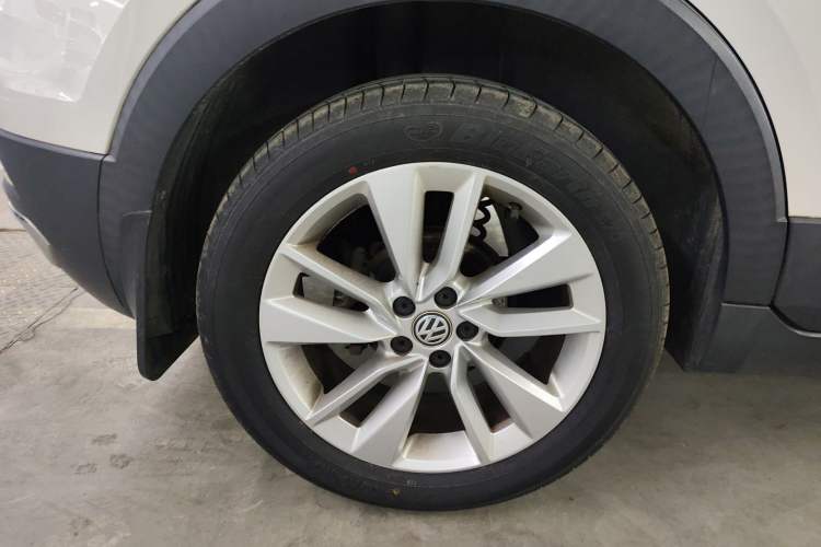 Used Volkswagen T-Cross 2020 280TSI DSG Comfort Edition Right Rear Wheel Hub