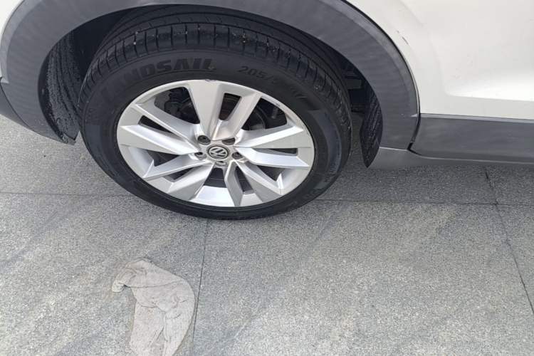 Used Volkswagen T-Cross 2020 280TSI DSG Comfort Edition Right Rear Wheel Hub