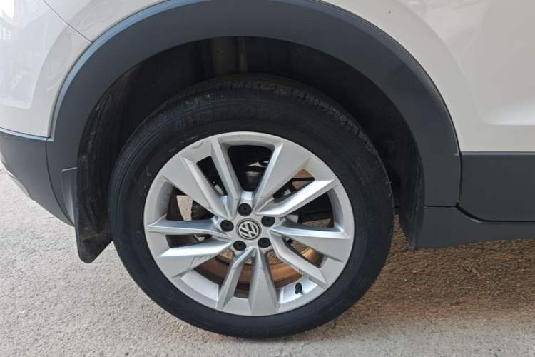Used Volkswagen T-Cross 2020 1.5L Automatic Comfort Edition Right Rear Wheel Hub