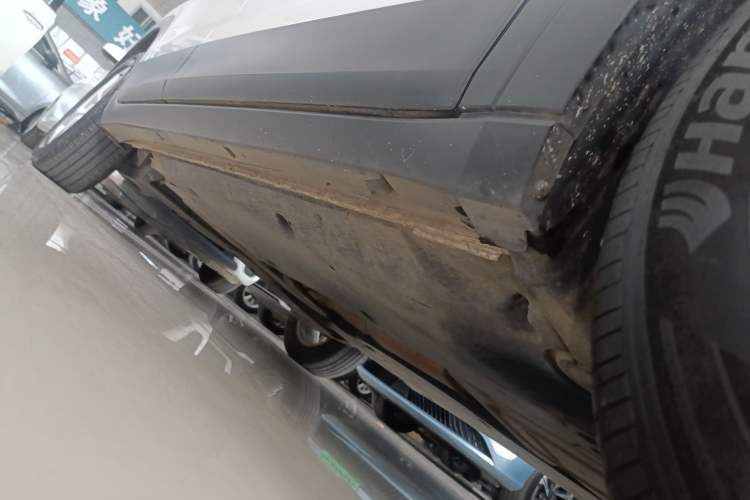 Used Volkswagen T-Cross 2020 1.5L Automatic Fashion Edition Right Side Sill