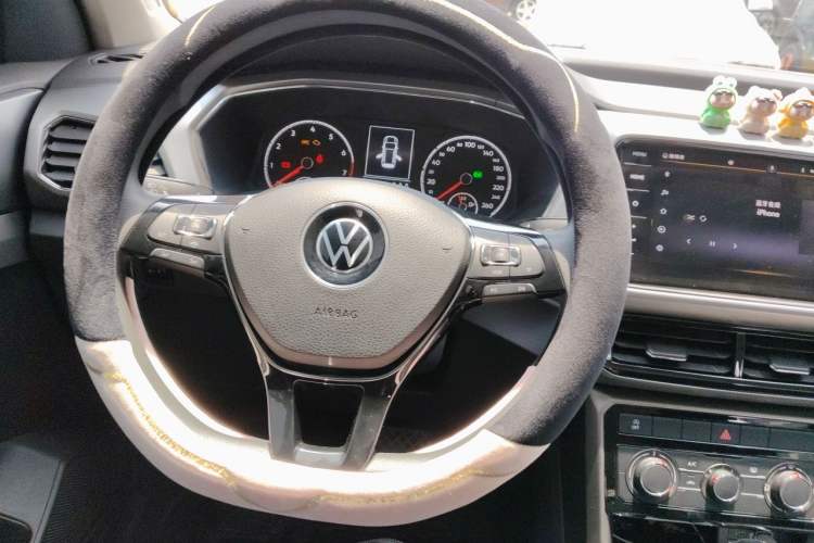 Used Volkswagen T-Cross 2020 1.5L Automatic Comfort Edition Steering Wheel