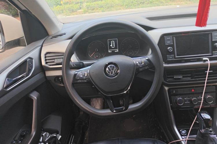Used Volkswagen T-Cross 2020 1.5L Automatic Comfort Edition Steering Wheel