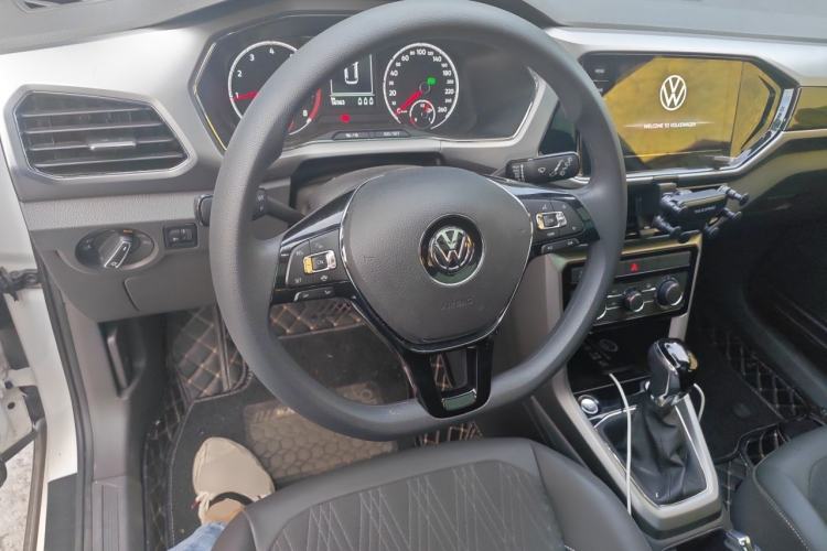 Used Volkswagen T-Cross 2020 1.5L Automatic Comfort Edition Steering Wheel