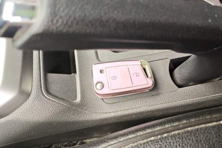 Used Volkswagen T-Cross 2020 1.5L Automatic Comfort Edition Vehicle Key