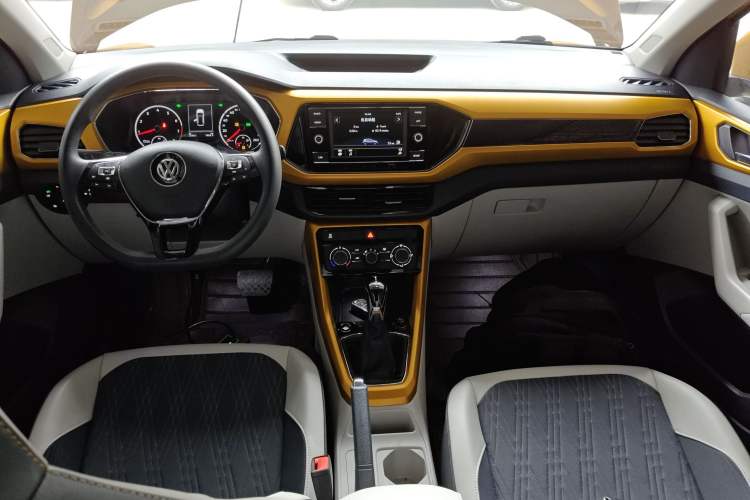 Used Volkswagen T-Cross 2020 280TSI DSG Comfort Edition Center Console
