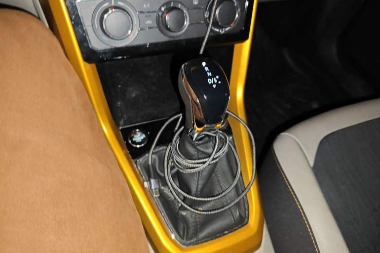 Used Volkswagen T-Cross 2020 280TSI DSG Comfort Edition Gear Lever