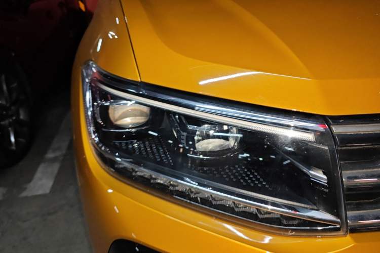 Used Volkswagen T-Cross 2020 280TSI DSG Comfort Edition Right Front Headlight