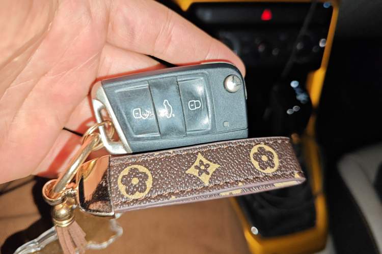 Used Volkswagen T-Cross 2020 280TSI DSG Comfort Edition Vehicle Key