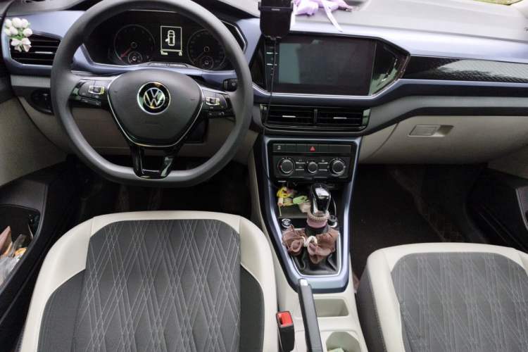 Used Volkswagen T-Cross 2021 280TSI DSG Comfort Edition Center Console