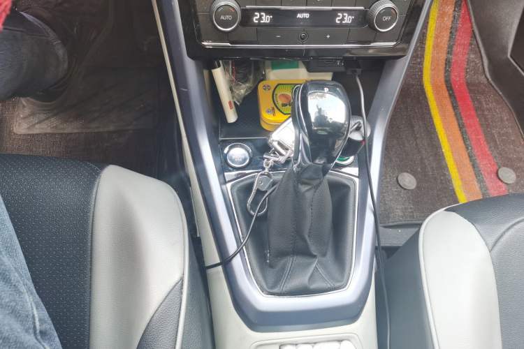 Used Volkswagen T-Cross 2021 280TSI DSG Luxury Edition Gear Lever