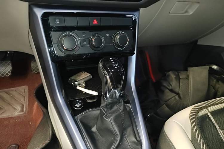 Used Volkswagen T-Cross 2021 1.5L Automatic Comfort Edition Gear Lever
