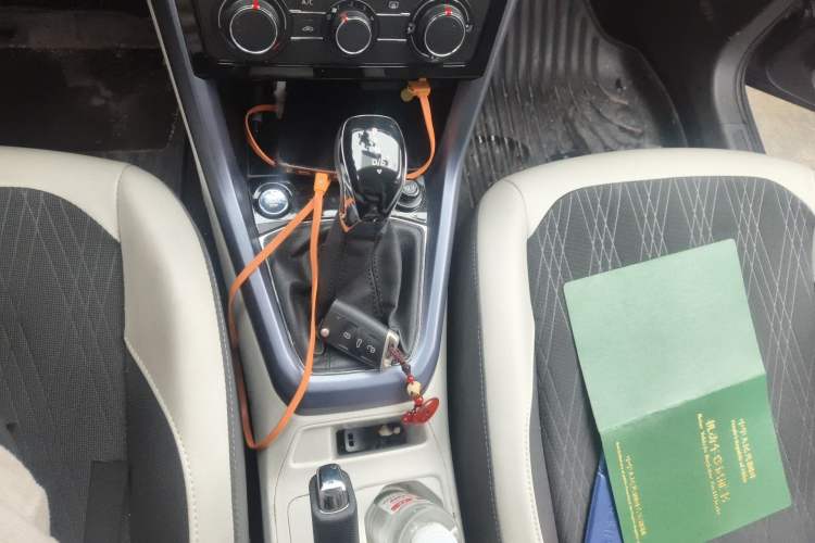 Used Volkswagen T-Cross 2021 280TSI DSG Comfort Edition Gear Lever