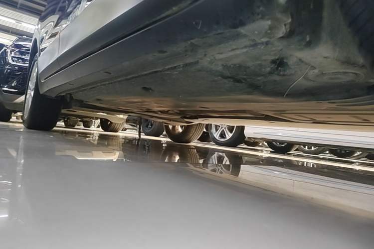 Used Volkswagen T-Cross 2021 1.5L Automatic Comfort Edition Right Side Sill