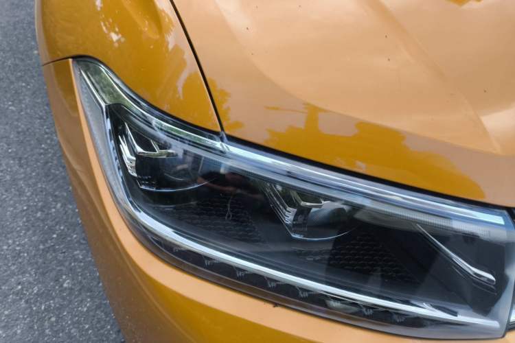 Used Volkswagen T-Cross 2021 280TSI DSG Luxury Edition Right Front Headlight