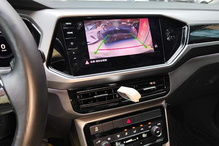 Used Volkswagen T-Cross 2021 280TSI DSG Luxury Edition Audio And AC Panel