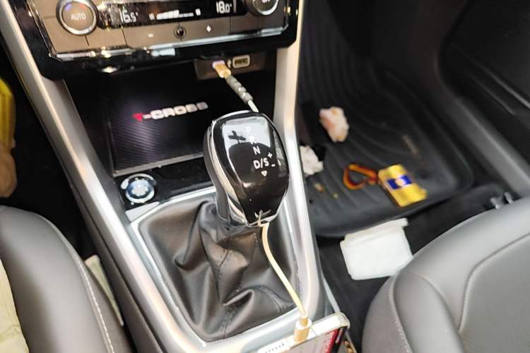 Used Volkswagen T-Cross 2021 280TSI DSG Luxury Edition Gear Lever