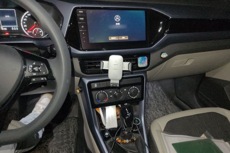 Used Volkswagen T-Cross 2021 280TSI DSG Comfort Edition Audio And AC Panel