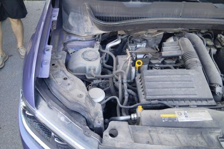 Used Volkswagen T-Cross 2021 280TSI DSG Luxury Edition Engine Bay Right