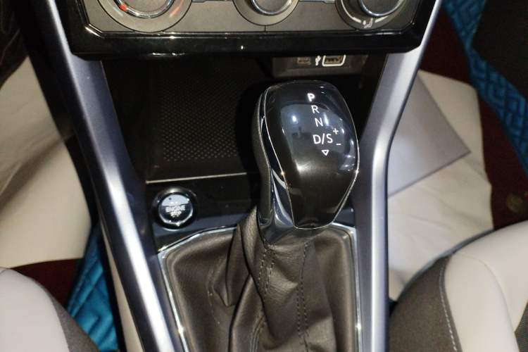 Used Volkswagen T-Cross 2021 280TSI DSG Comfort Edition Gear Lever