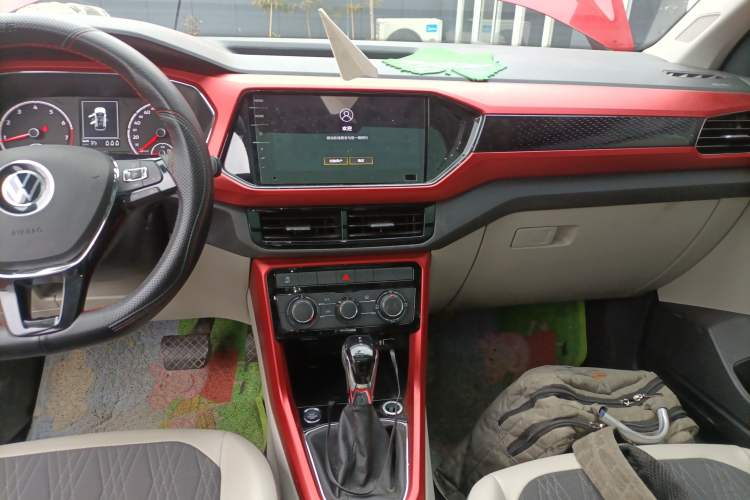 Used Volkswagen T-Cross 2021 1.5L Automatic Comfort Edition Audio And AC Panel