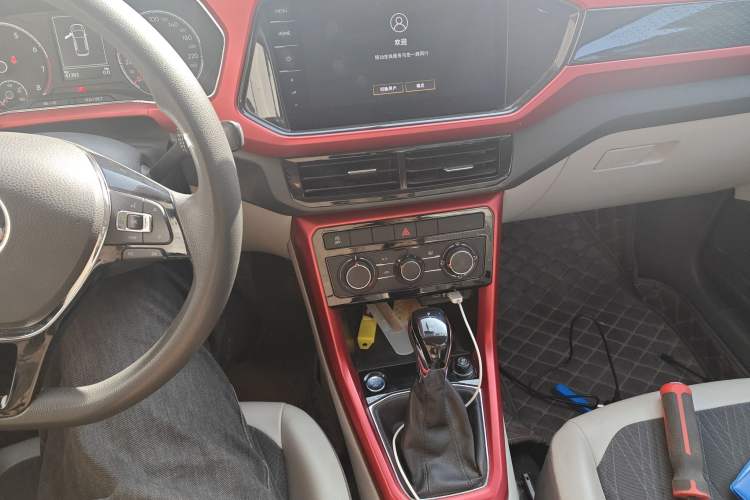 Used Volkswagen T-Cross 2021 1.5L Automatic Comfort Edition Audio And AC Panel