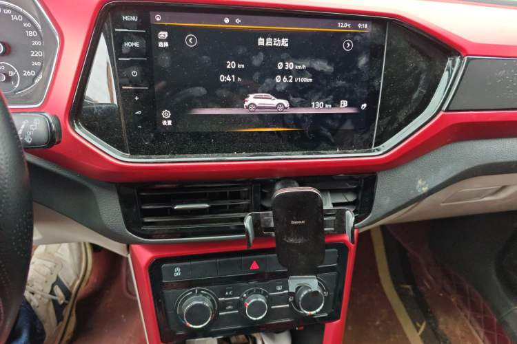 Used Volkswagen T-Cross 2021 280TSI DSG Comfort Edition Audio And AC Panel