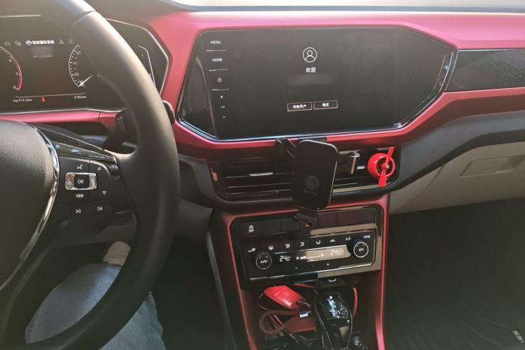 Used Volkswagen T-Cross 2021 280TSI DSG Luxury Edition Audio And AC Panel