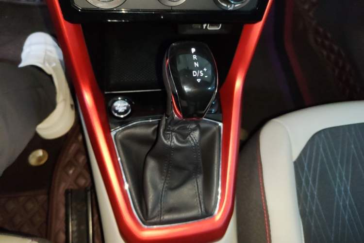 Used Volkswagen T-Cross 2021 1.5L Automatic Comfort Edition Gear Lever