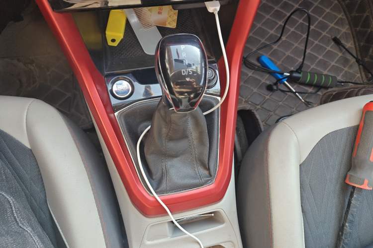 Used Volkswagen T-Cross 2021 1.5L Automatic Comfort Edition Gear Lever