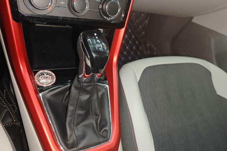 Used Volkswagen T-Cross 2021 280TSI DSG Comfort Edition Gear Lever