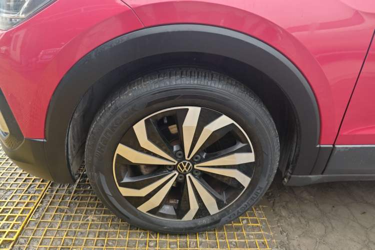 Used Volkswagen T-Cross 2021 280TSI DSG Luxury Edition Left Front Wheel Hub