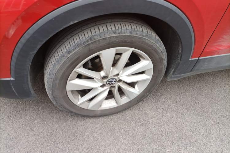 Used Volkswagen T-Cross 2021 1.5L Automatic Comfort Edition Left Front Wheel Hub