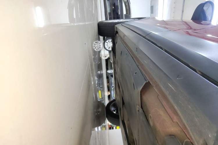 Used Volkswagen T-Cross 2021 1.5L Automatic Comfort Edition Left Side Sill