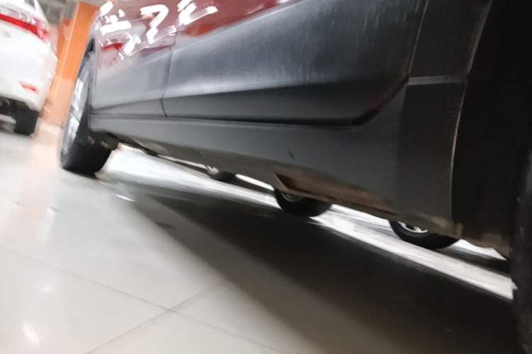 Used Volkswagen T-Cross 2021 1.5L Automatic Comfort Edition Left Side Sill