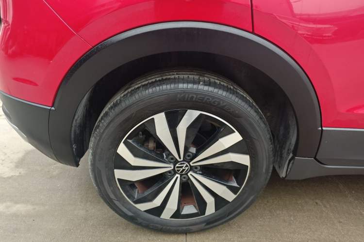 Used Volkswagen T-Cross 2021 280TSI DSG Luxury Edition Right Rear Wheel Hub