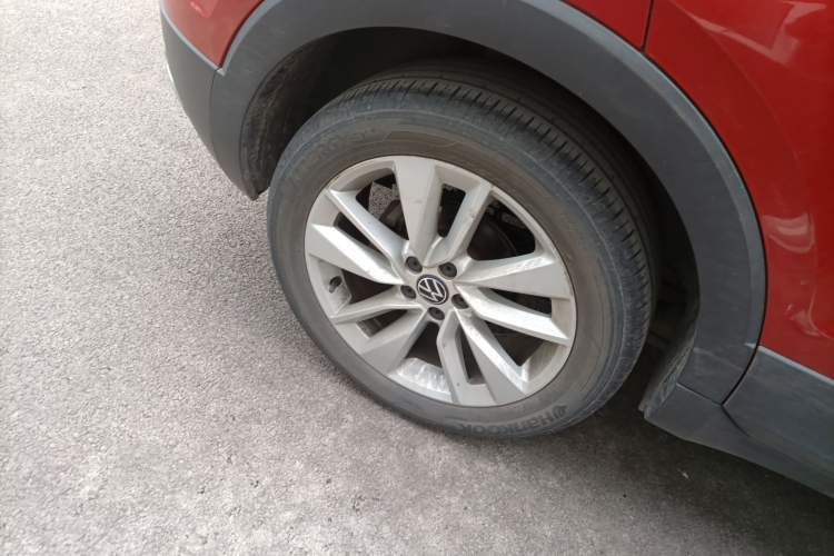 Used Volkswagen T-Cross 2021 1.5L Automatic Comfort Edition Right Rear Wheel Hub
