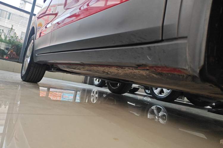 Used Volkswagen T-Cross 2021 280TSI DSG Comfort Edition Right Side Sill