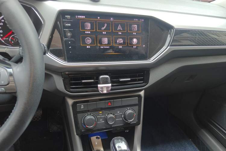 Used Volkswagen T-Cross 2021 280TSI DSG Comfort Edition Audio And AC Panel