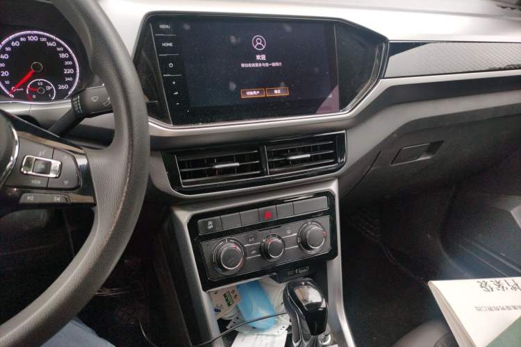 Used Volkswagen T-Cross 2021 280TSI DSG Comfort Edition Audio And AC Panel