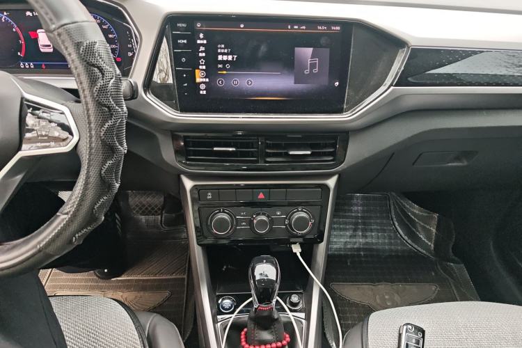 Used Volkswagen T-Cross 2021 1.5L Automatic Comfort Edition Audio And AC Panel