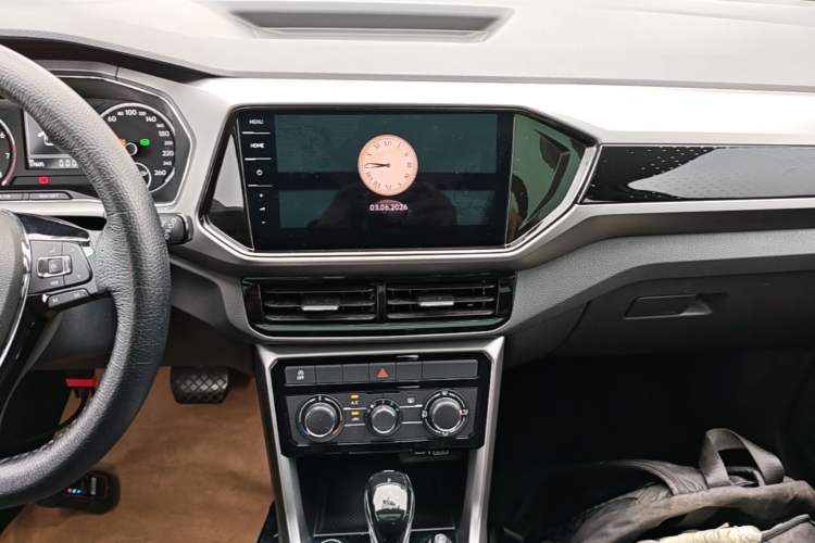 Used Volkswagen T-Cross 2021 280TSI DSG Comfort Edition Audio And AC Panel