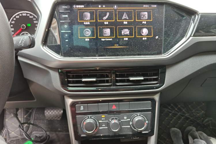 Used Volkswagen T-Cross 2021 280TSI DSG Comfort Edition Audio And AC Panel