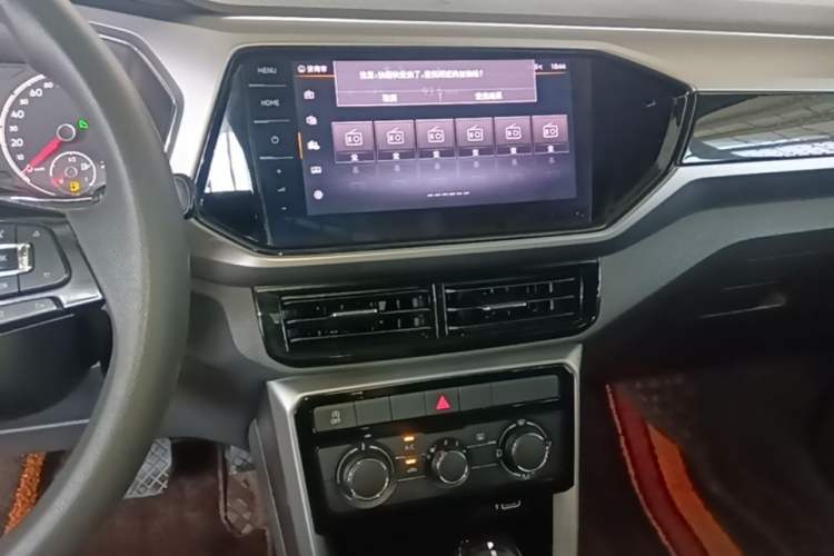 Used Volkswagen T-Cross 2021 280TSI DSG Comfort Edition Audio And AC Panel