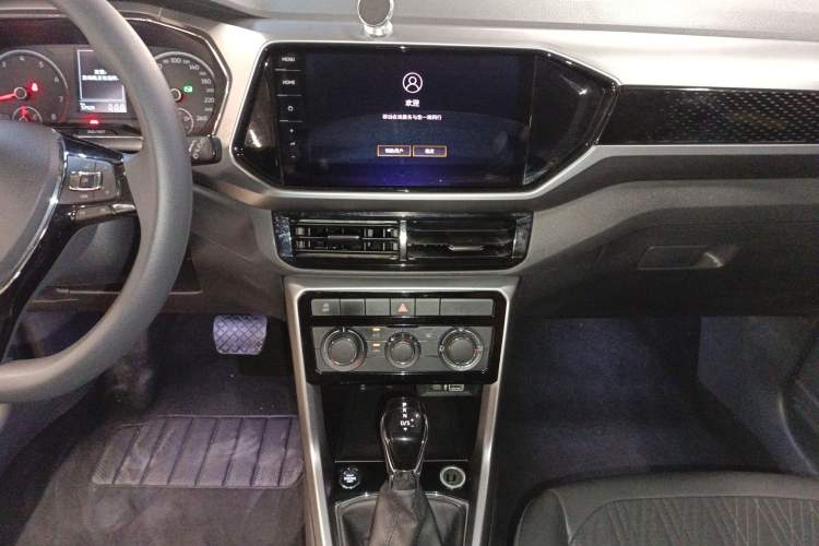 Used Volkswagen T-Cross 2021 280TSI DSG Comfort Edition Audio And AC Panel