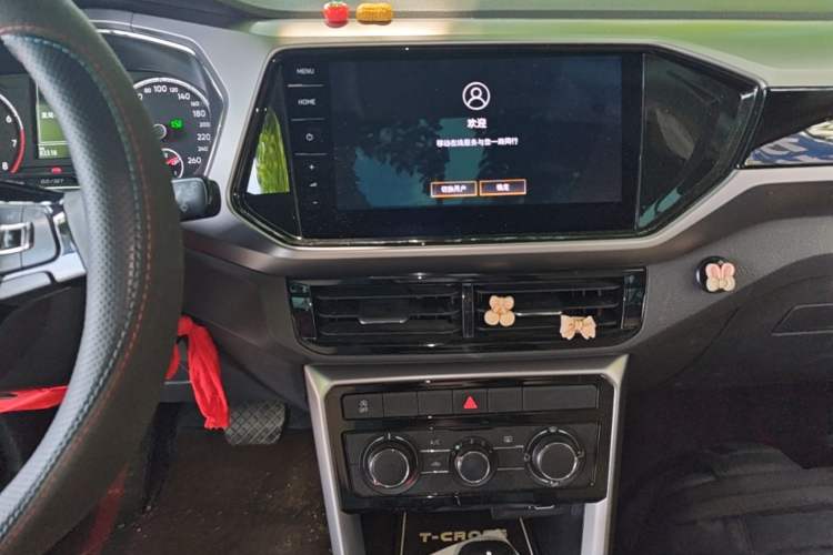 Used Volkswagen T-Cross 2021 280TSI DSG Comfort Edition Audio And AC Panel